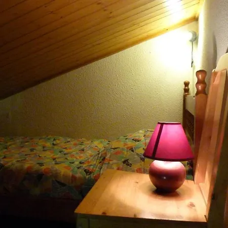 Pied Des Pistes, 5 Personnes, 1 Coin Montagne, 1 Mezzanine - Pl2b